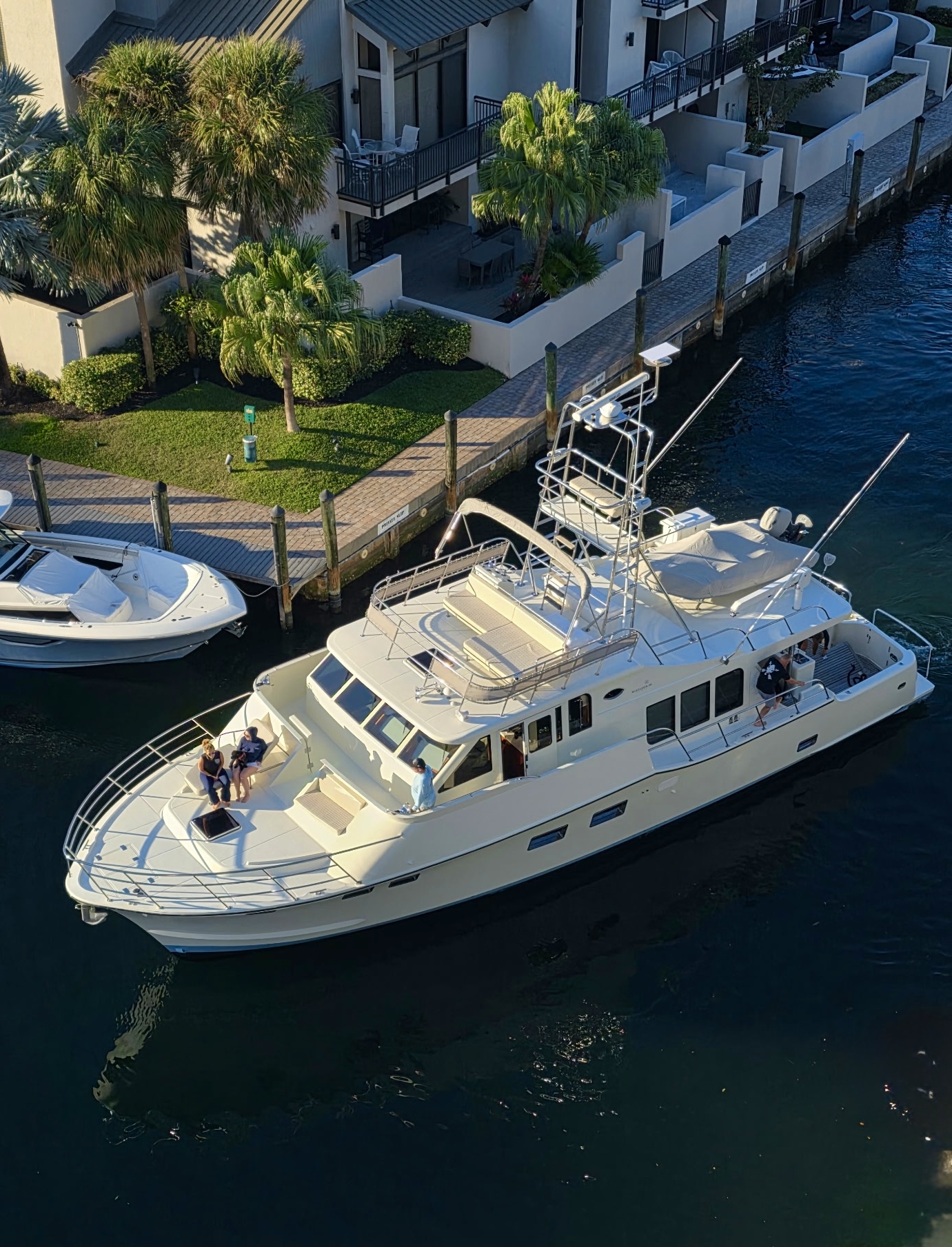 Delta Echo 7702 Yacht Arial Shot Delta Echo 7702 Yacht Arial Shot
